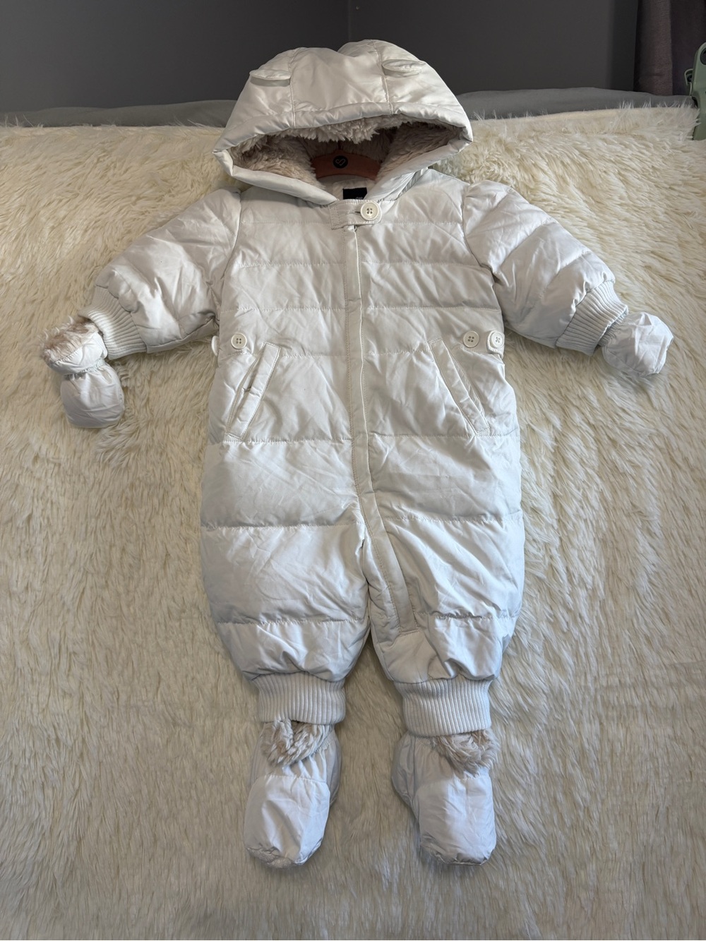 Baby Gap Bunting Snowsuit Size 0-6 Month Off White Winter Outdoor Hooded Fleece